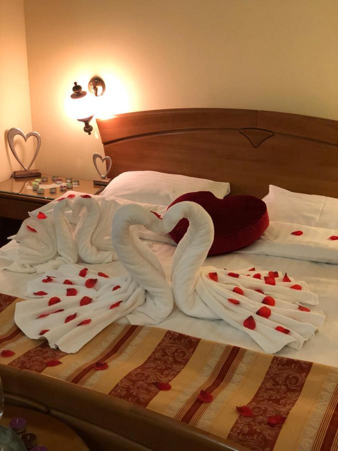 Hotel Horoscop ブカレスト エクステリア 写真