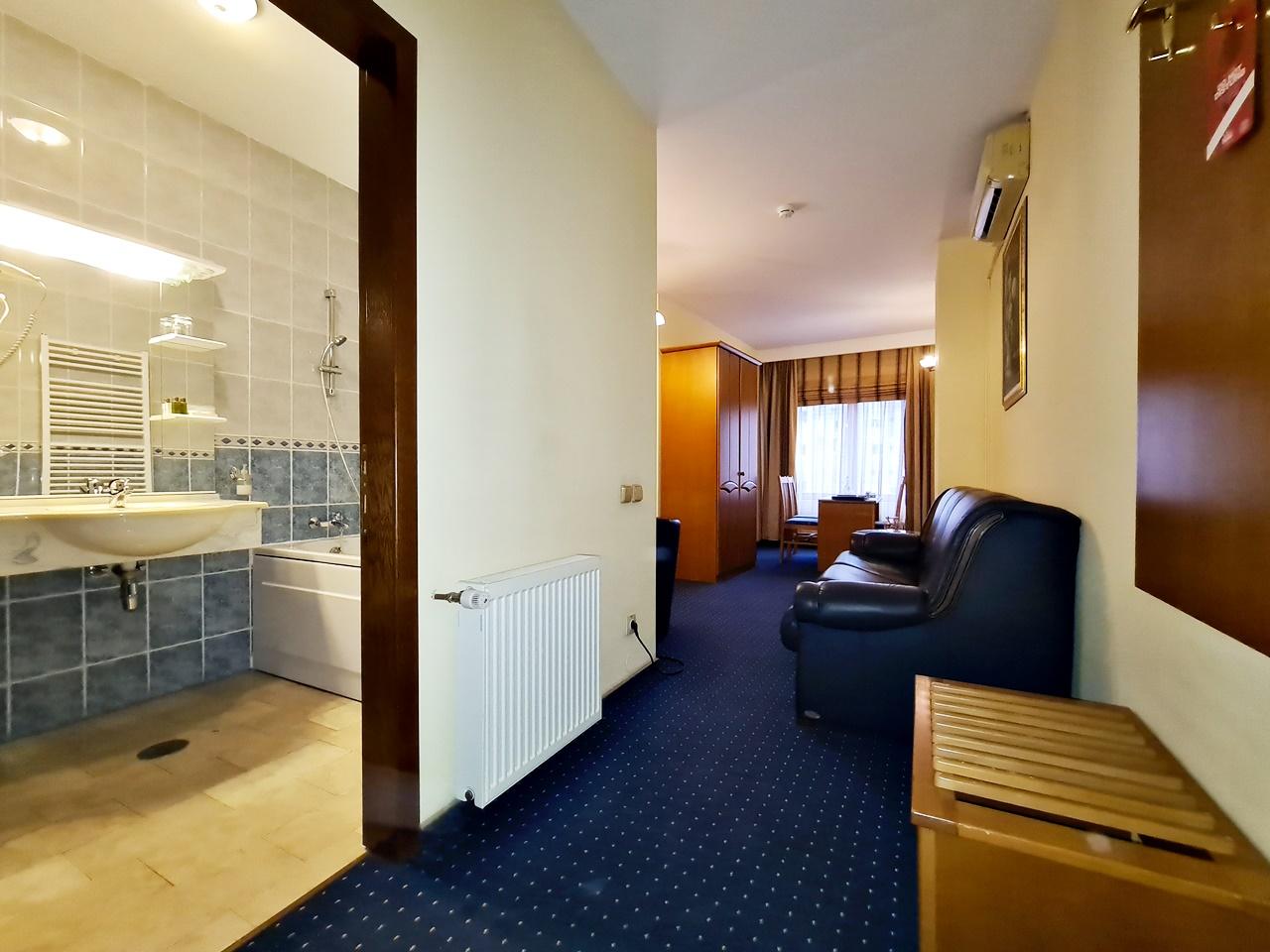 Hotel Horoscop ブカレスト エクステリア 写真