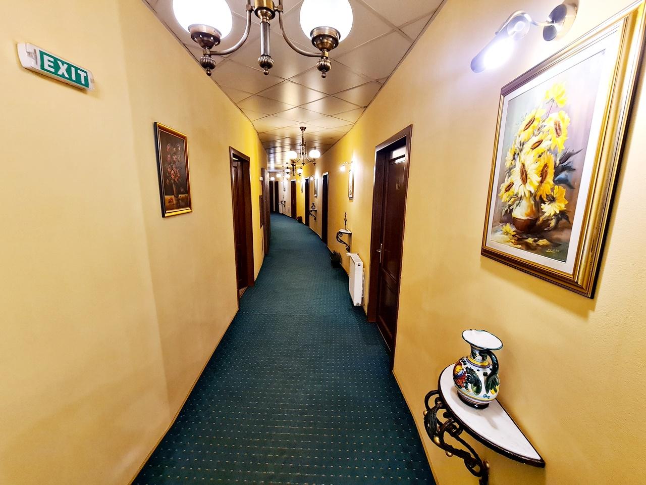Hotel Horoscop ブカレスト エクステリア 写真