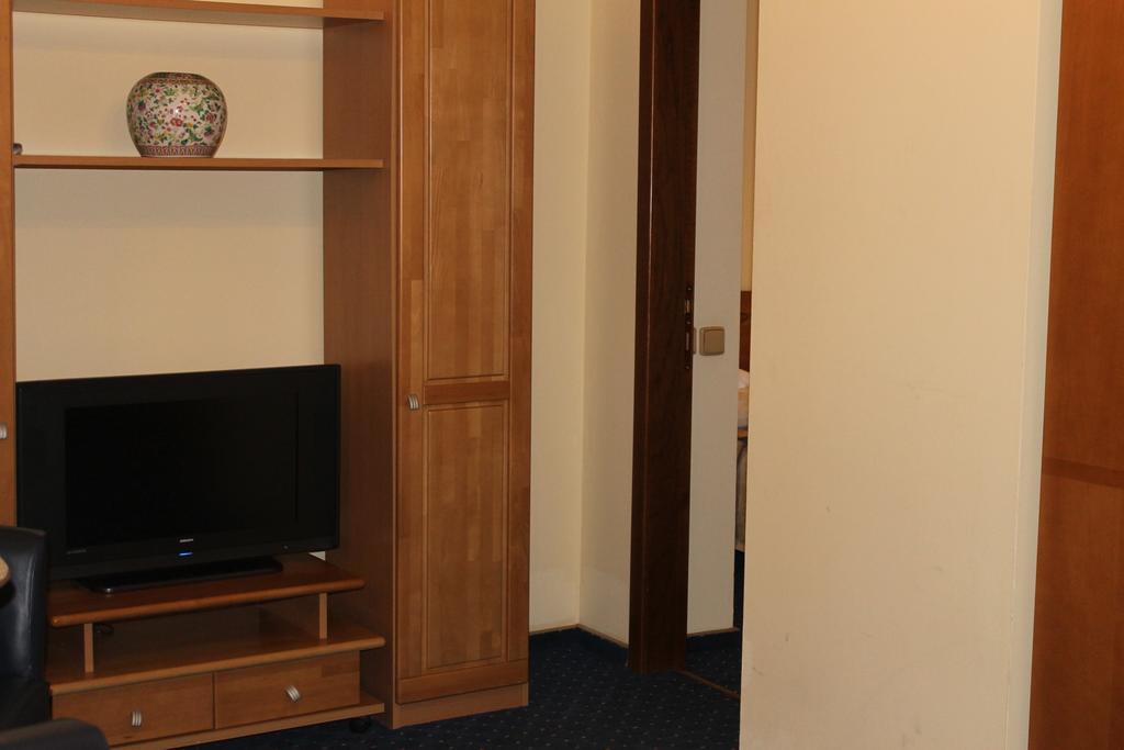 Hotel Horoscop ブカレスト エクステリア 写真