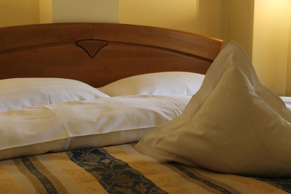 Hotel Horoscop ブカレスト エクステリア 写真